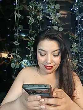 Urfavlatina webcam