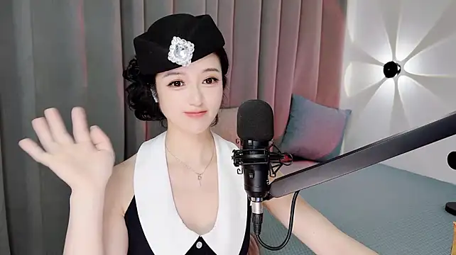 Momo-Wow webcam