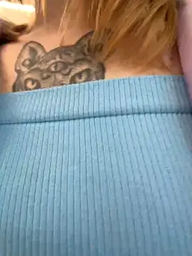 Sunny___Bunny webcam