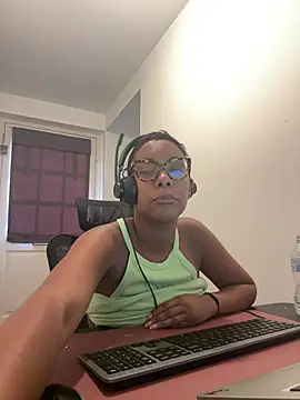 Melia_Rayne