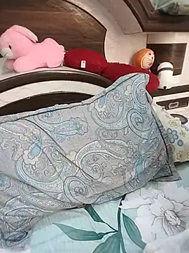Cute-Janvi20 webcam