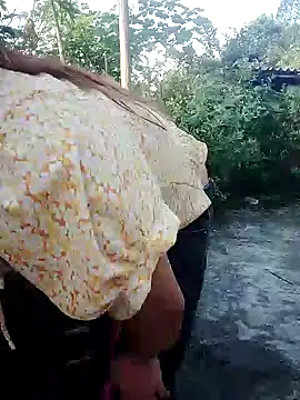 Diana_hi webcam