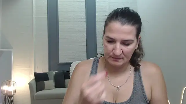 SilviaFreeya webcam