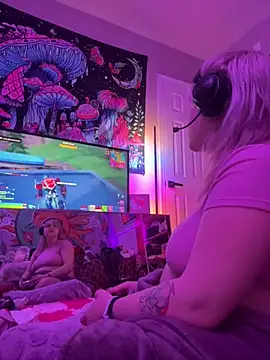 Cutiepiespanks webcam
