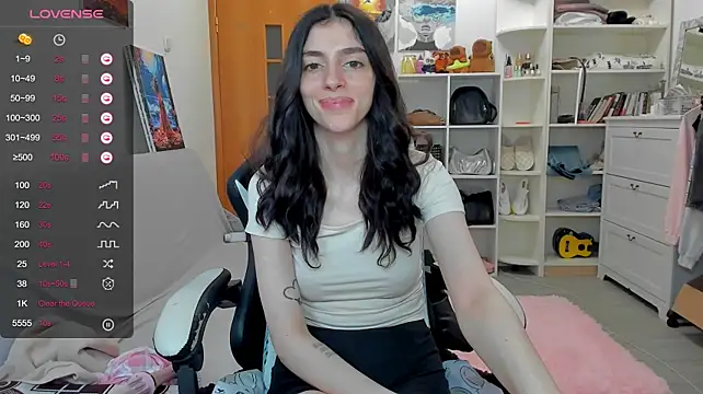 _Nicole_dance webcam