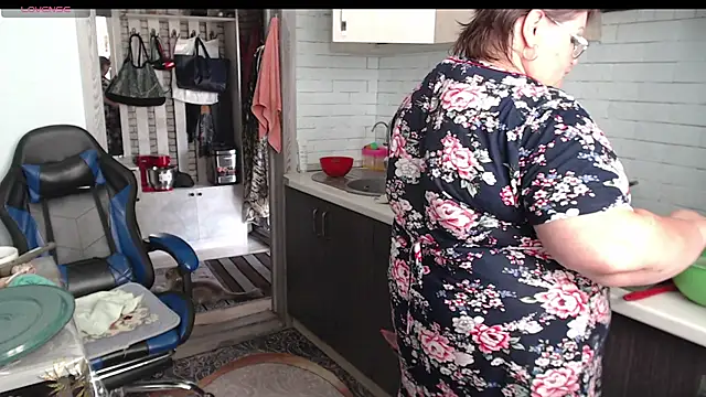 Goddess57 webcam