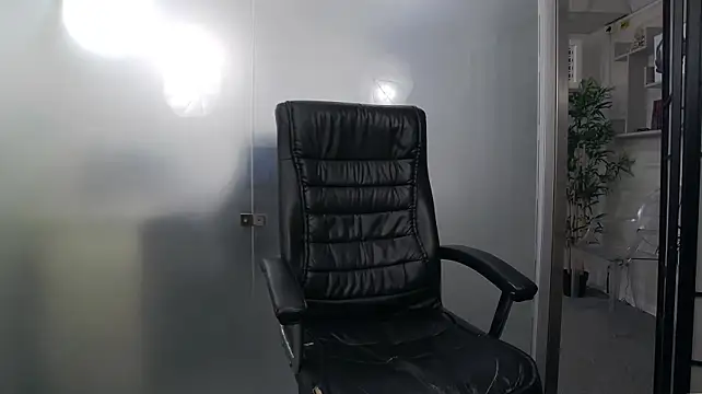 YaraXCox webcam