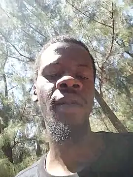 Thee_Biggest webcam
