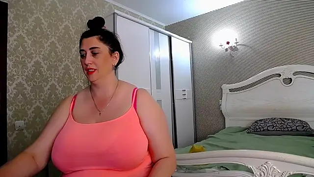 Evelyn_Shy webcam
