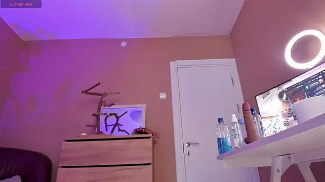 KaylaLaine webcam