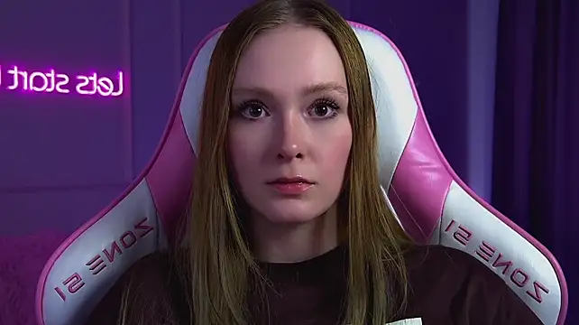 AgataFoxley webcam