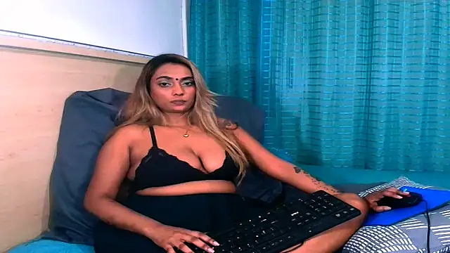 sexyindianchic webcam