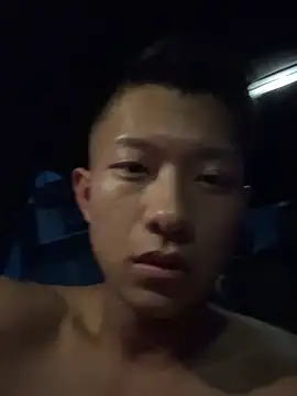 Thanku_02's live cam