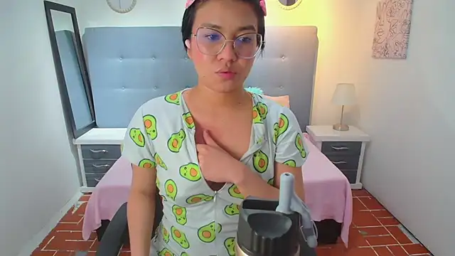 Mitsuri_Smith webcam