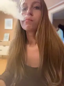 Mrs_Mr_007 webcam