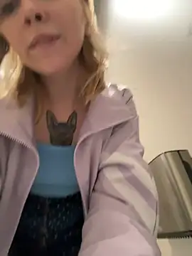 Sunny___Bunny webcam