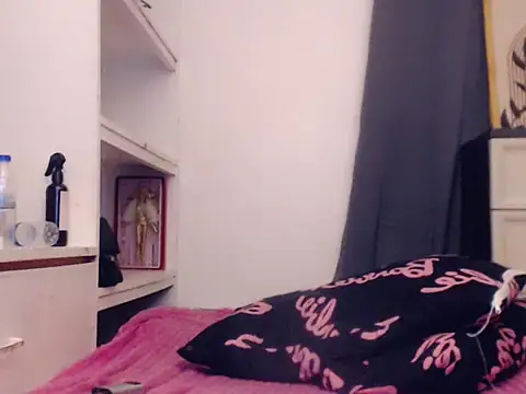 NathalieFox69 webcam