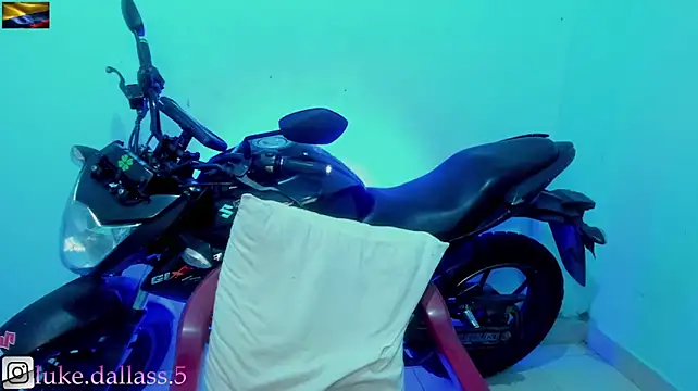 zeus_7777 webcam
