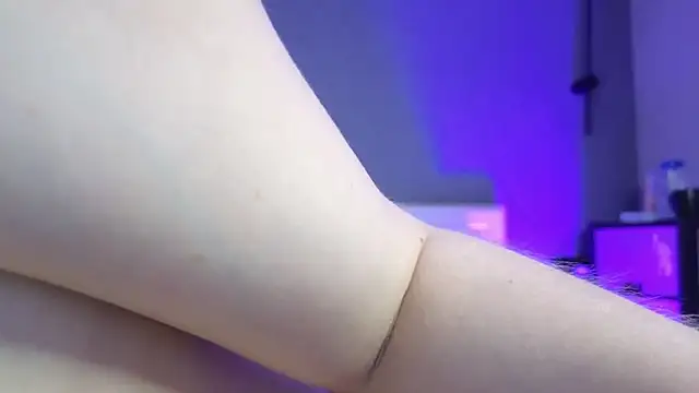 Cute_Auggie8 webcam