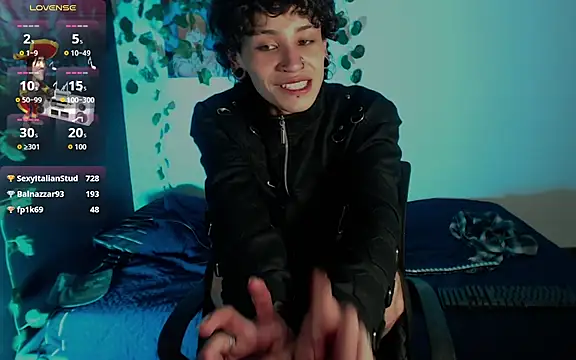 JohnnyJones_ webcam