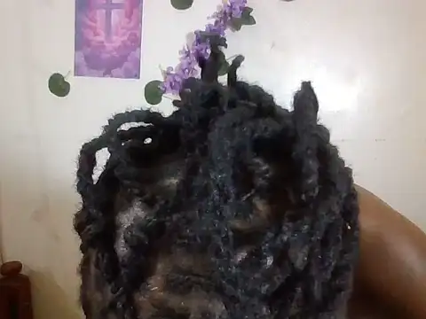 PreggoBeauty webcam