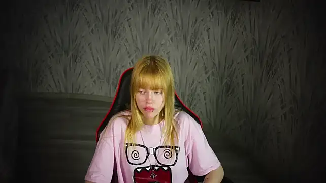AthenaElsayedl webcam