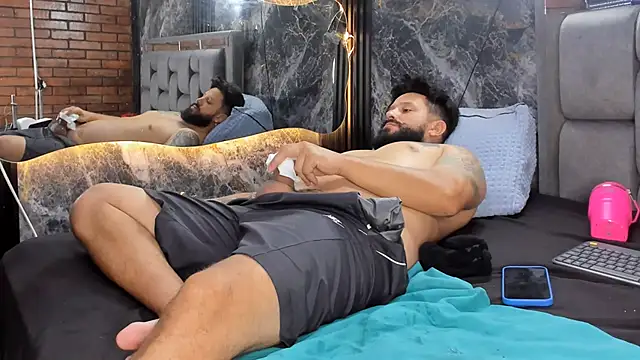 Couple_Gold69 webcam