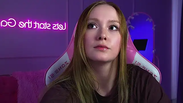 AgataFoxley webcam