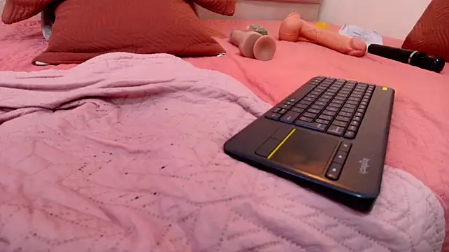 melany_roberts_ webcam