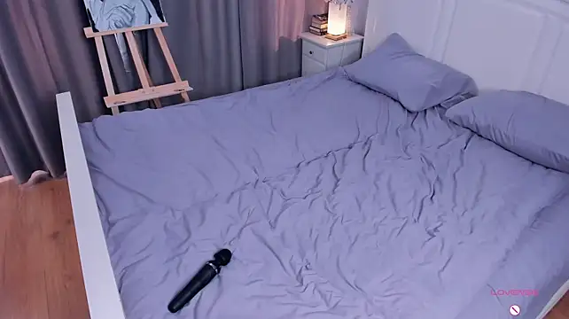 LavenderMitten webcam