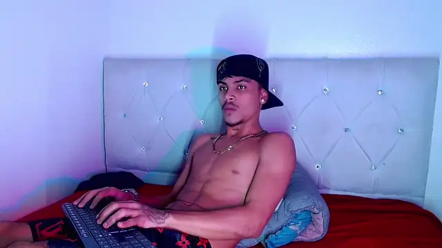 Angel_foxc13 webcam