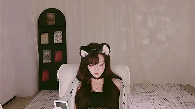 Akiko030 webcam
