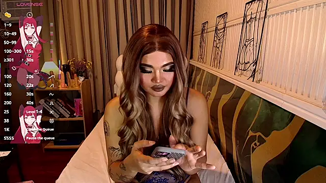 Reika_Wakumi webcam