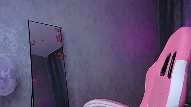 LexyGilbert webcam