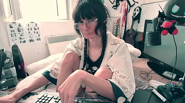 CeriseLapine webcam