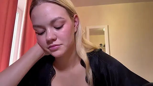 MiaCashe webcam