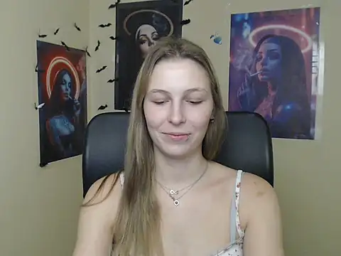 StrangerGi webcam