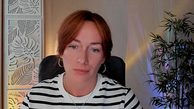 RebeccaMartinez webcam