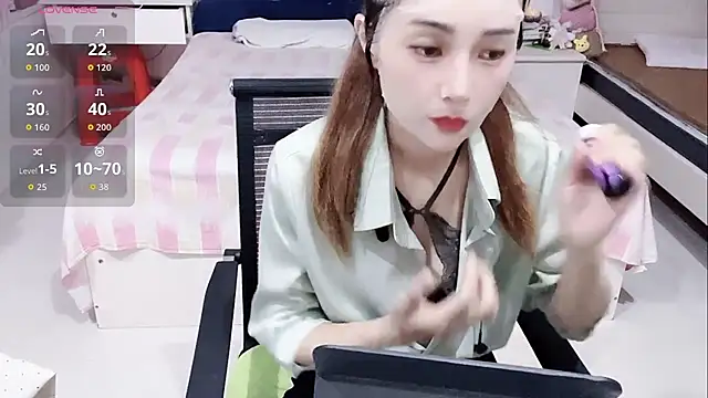 miaomiao-99 webcam