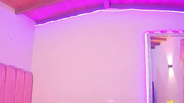 antonelllepiercee webcam