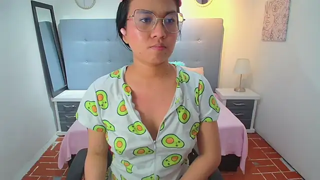 Mitsuri_Smith webcam
