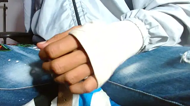 skinny23cm webcam