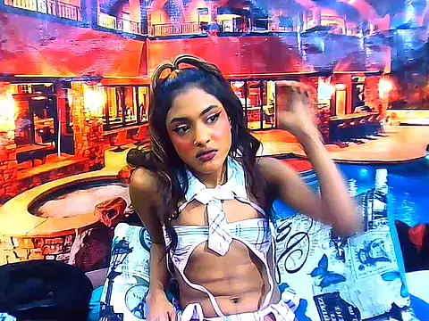 IndianPretty14u2Luv live cam room