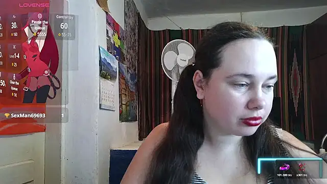 Cora_Maro webcam