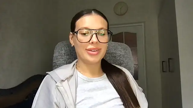 MoonriseGoddess webcam