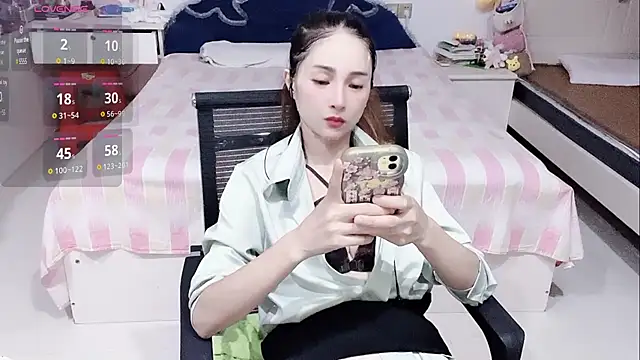 miaomiao-99 webcam