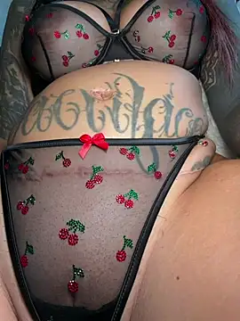 AileenInkOfficial webcam