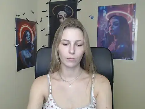 StrangerGi webcam