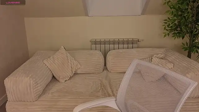 Lilly_Jhonass webcam