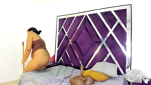 kiaraht webcam